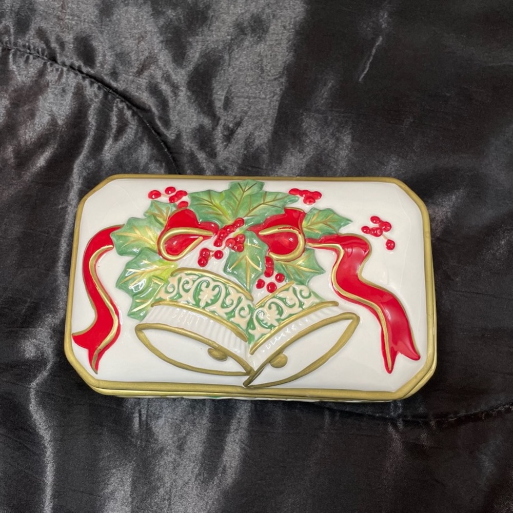 Used Fitz and Floyd Essentials Christmas Bells Trinket Box